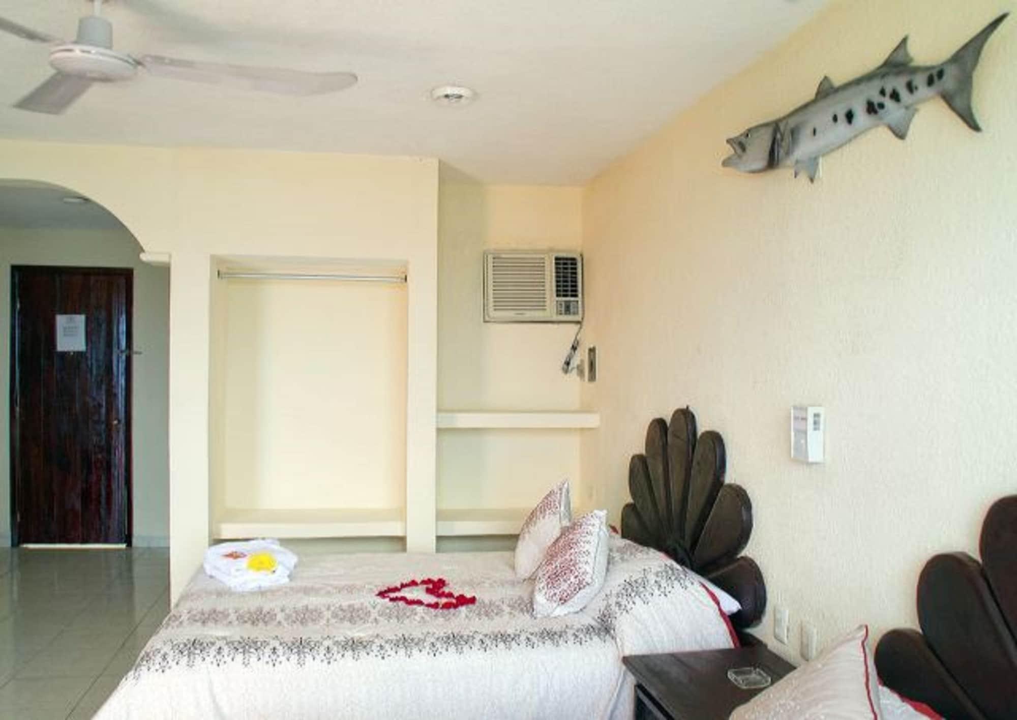 Hotel Barracuda Cozumel Bagian luar foto